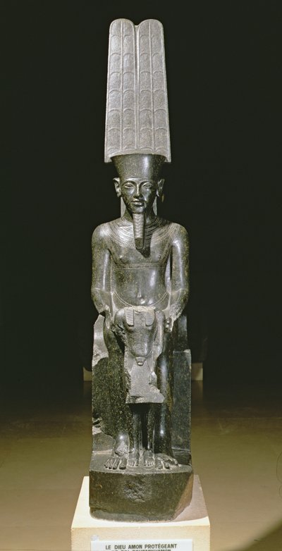 Statua del dio Amon che protegge Tutankhamon, egiziana, Nuovo Regno, c.1347-37 a.C. da Egyptian 18th Dynasty